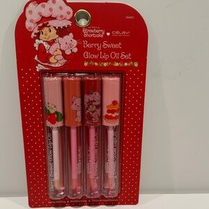 NWT Strawberry Shortcake X Celavi  Berry Sweet Glow Lip Oil set of (4).